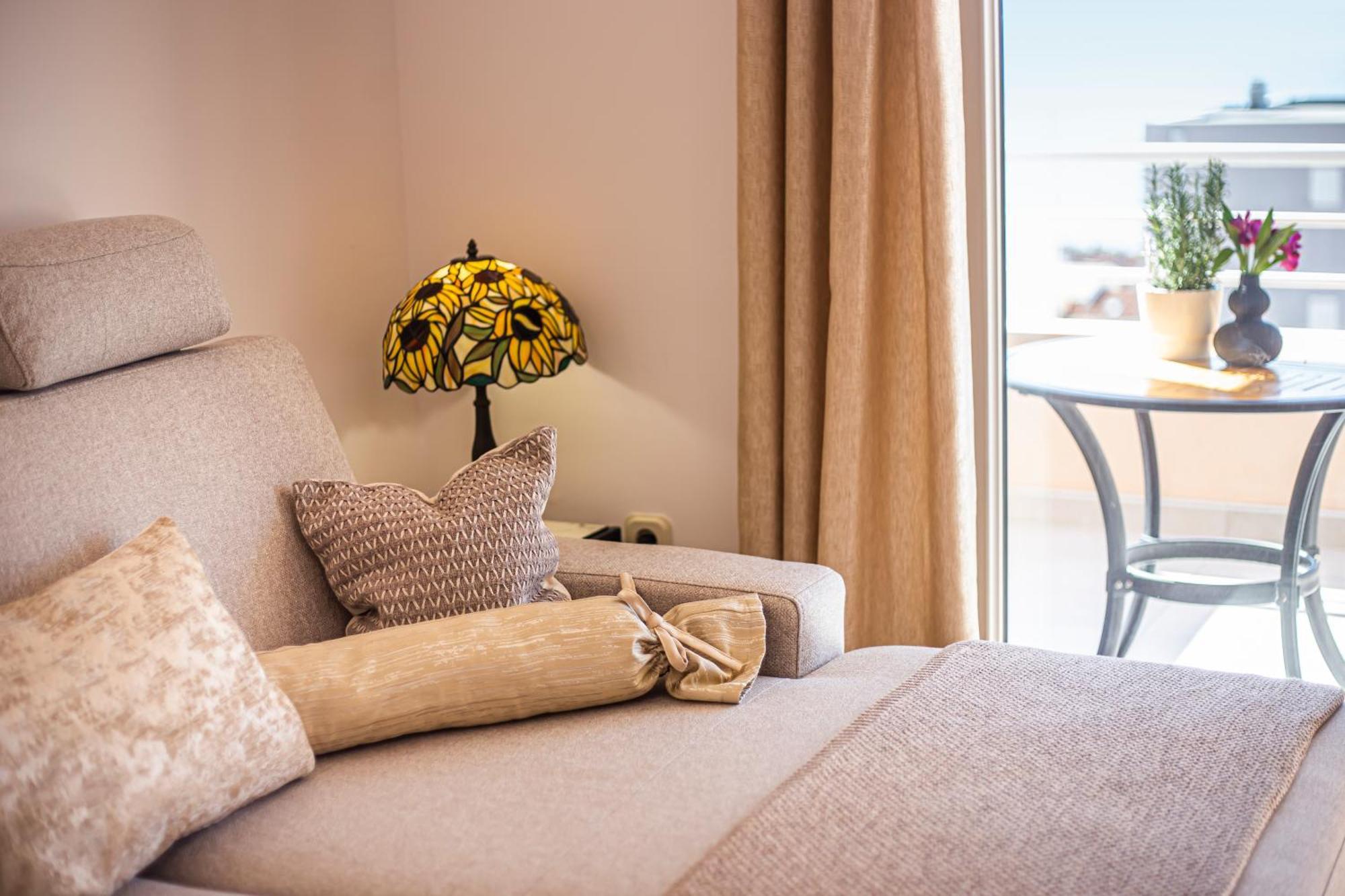 Apartment Anita With Amazing Sea View Макарска Экстерьер фото