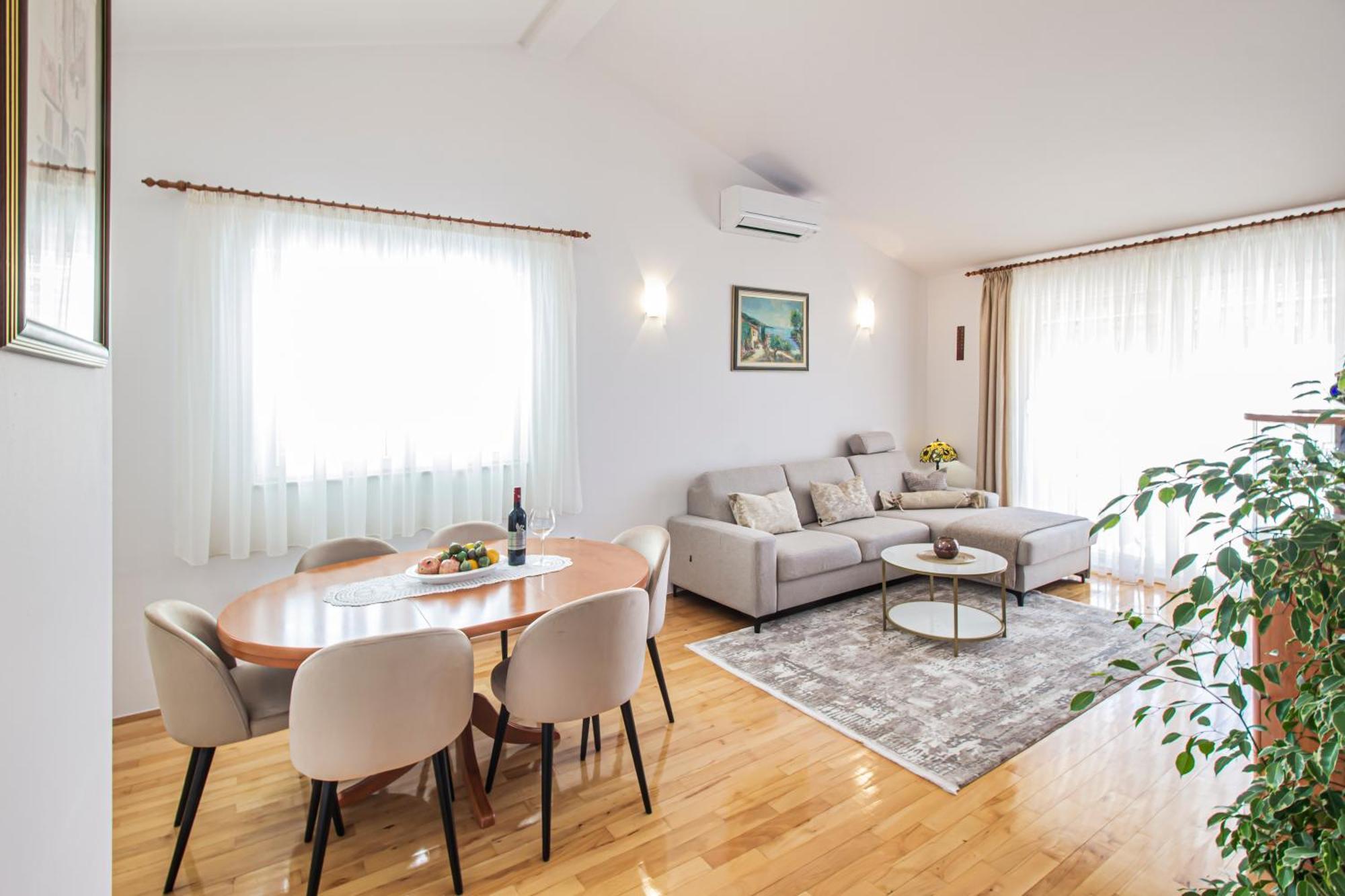 Apartment Anita With Amazing Sea View Макарска Экстерьер фото