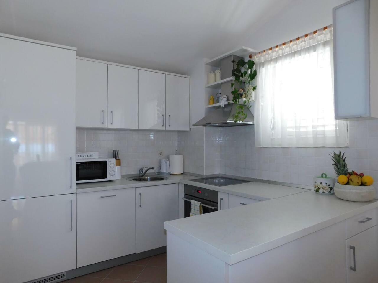 Apartment Anita With Amazing Sea View Макарска Экстерьер фото
